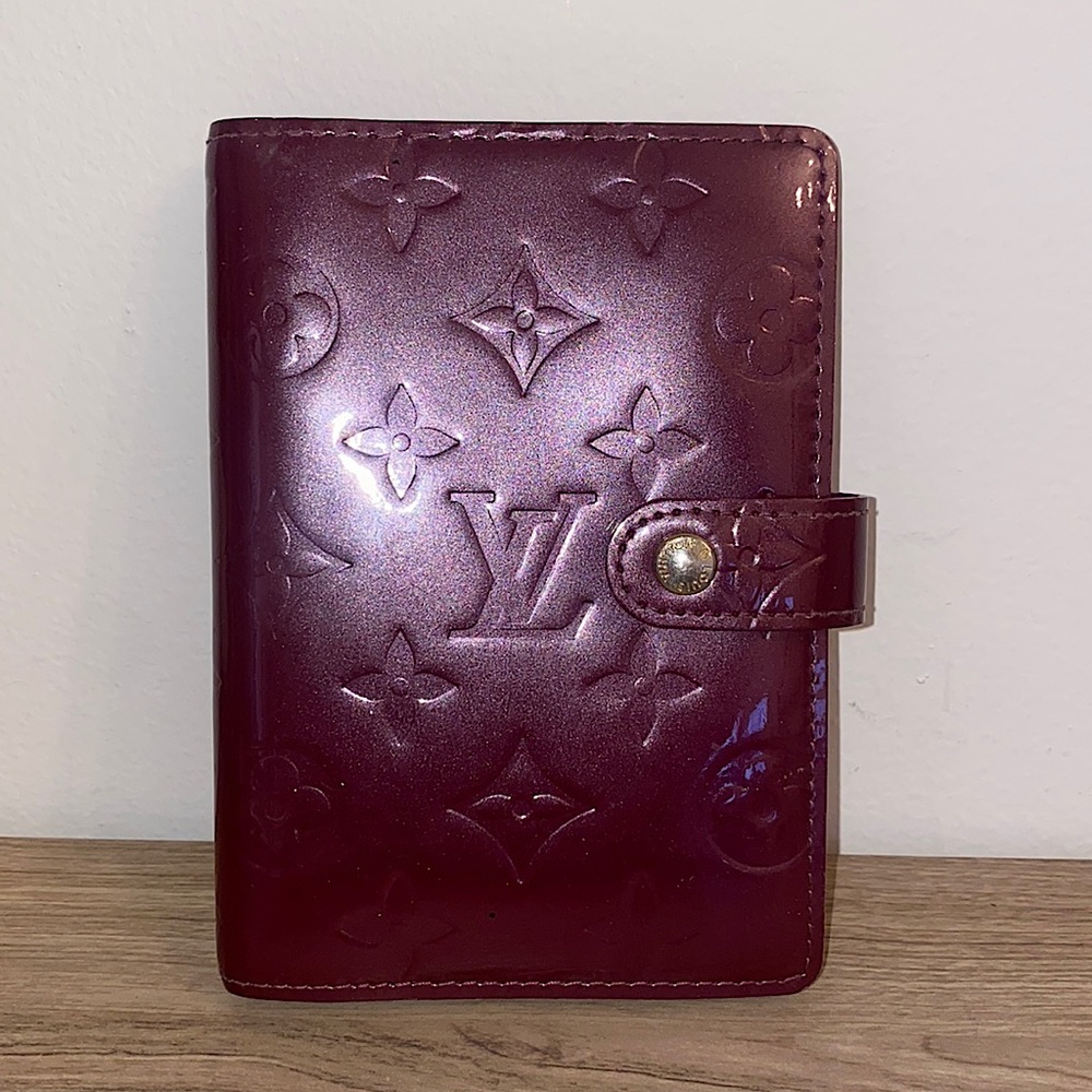 Louis Vuitton purple/burgundy vernis small ring agenda/planner cover